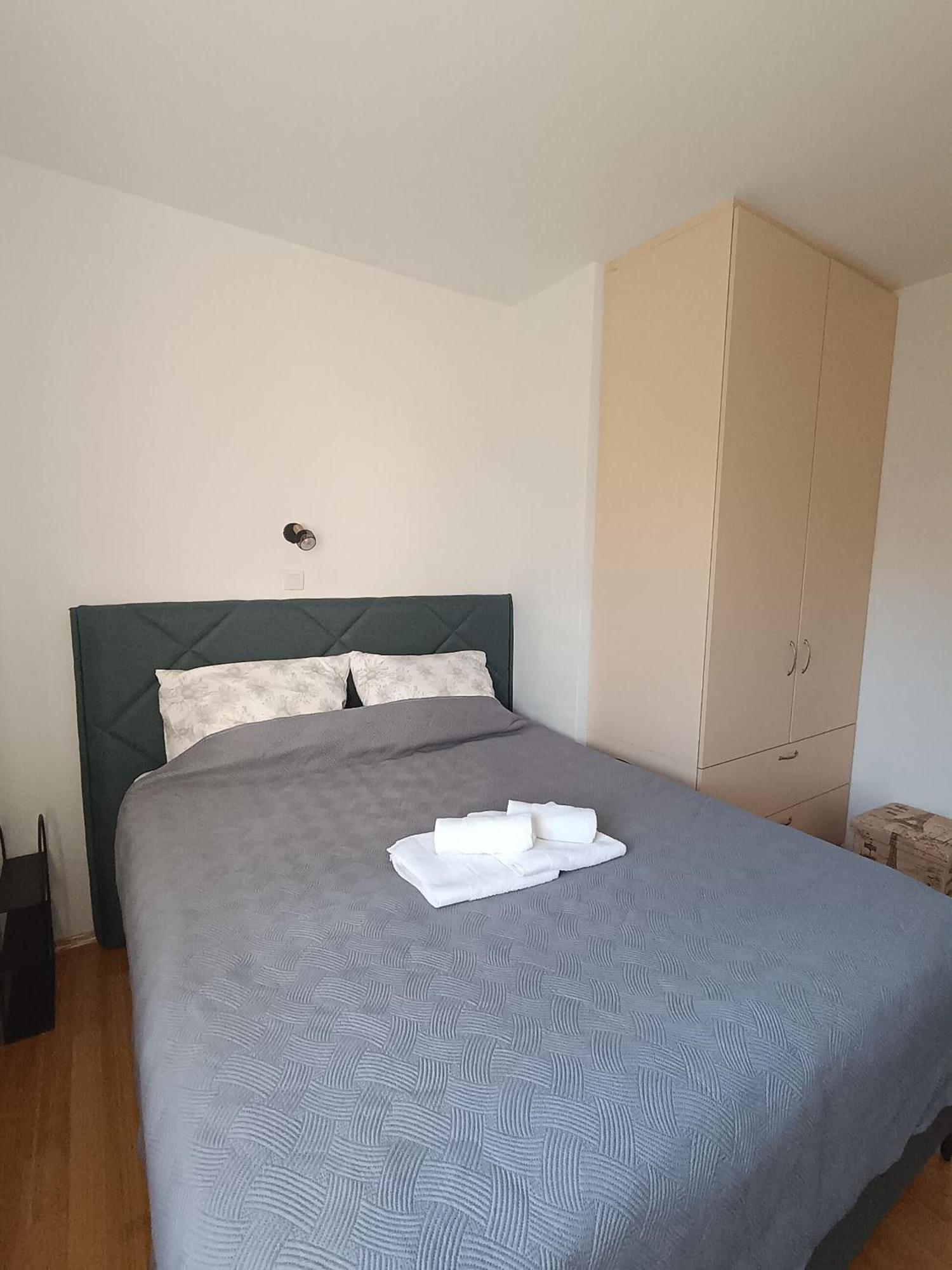 Lily Apartments Punta Skala Петркане Екстериор снимка
